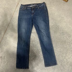 Women’s Old Navy curvy profile jeans. 10 regular.